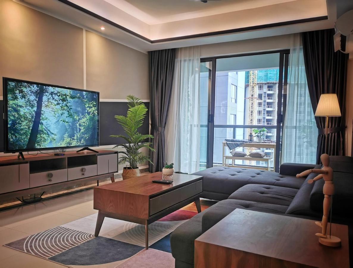 Yussy Homestay At R&F Princess Cove Johor Bahru Extérieur photo